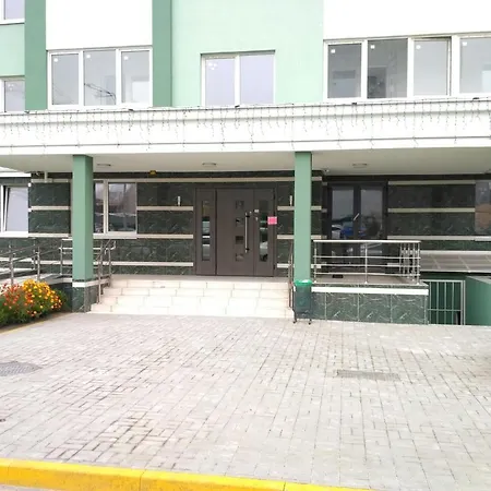 Comfort Apartment On Bogdanivska Street 7B Kyiv Exterior photo