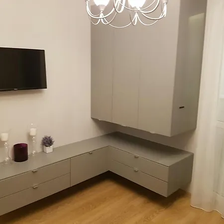 Comfort Apartment On Bogdanivska Street 7B Kyiv Exterior photo