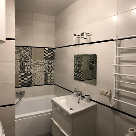 Comfort Apartment On Bogdanivska Street 7B Kyiv Exterior photo