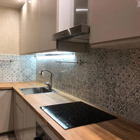 Comfort Apartment On Bogdanivska Street 7B Kyiv Exterior photo