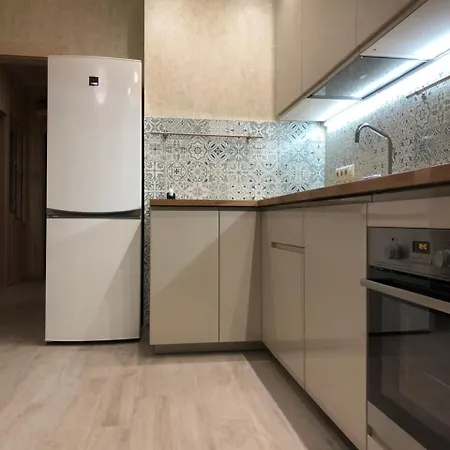 Comfort Apartment On Bogdanivska Street 7B Kyiv Exterior photo
