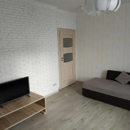 Comfort Apartment On Bogdanivska Street 7B Kyiv Exterior photo