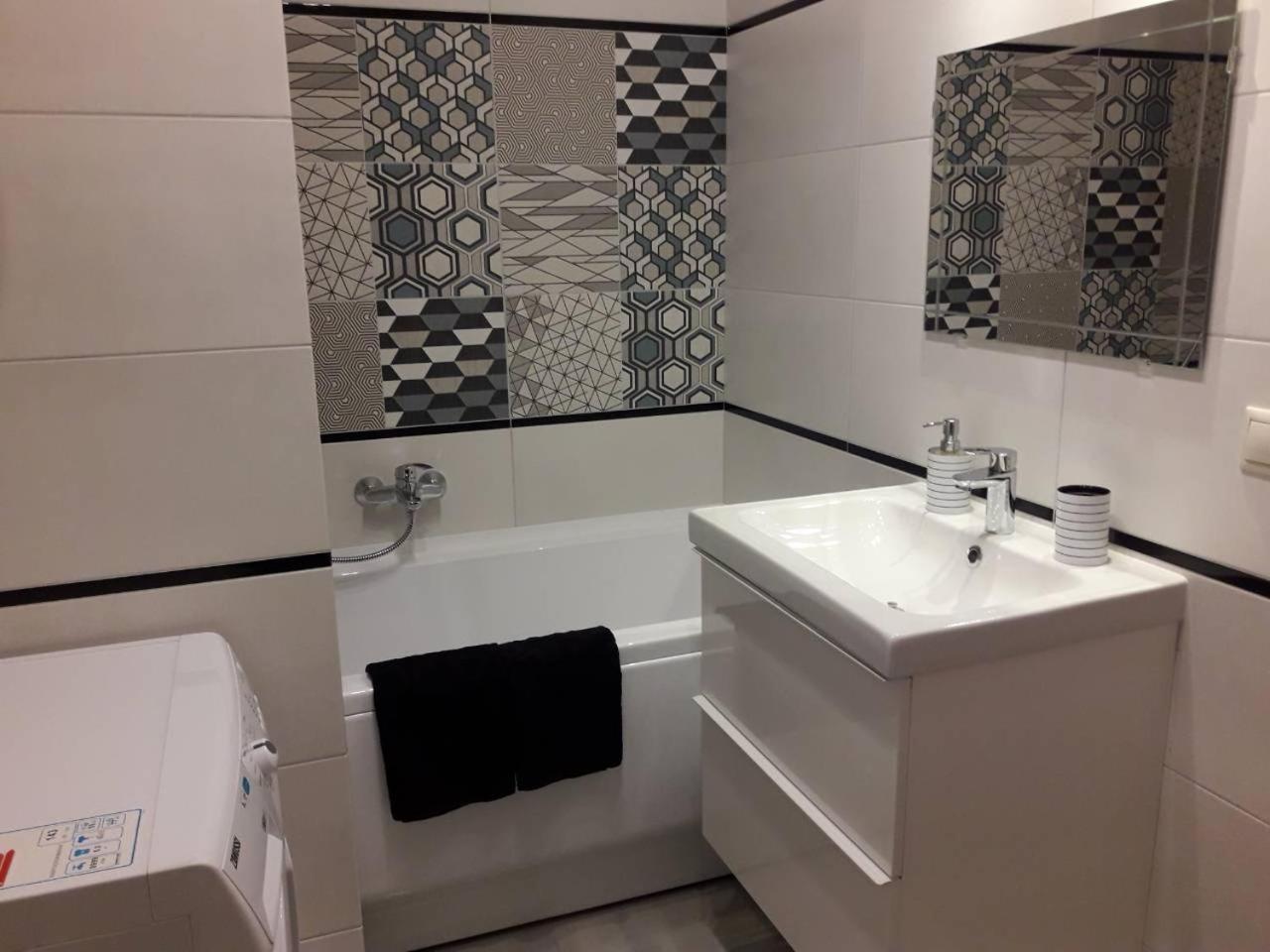 Apartment Comfort On Bogdanivska Street 7b